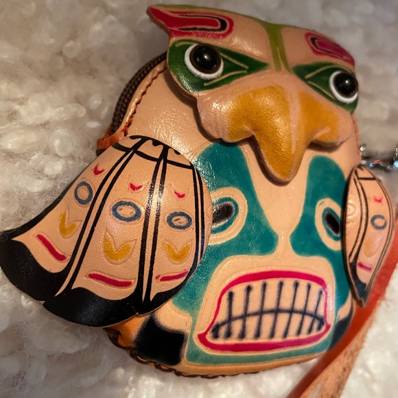 Aboriginal leather change wristlet - Picture 3 of 8